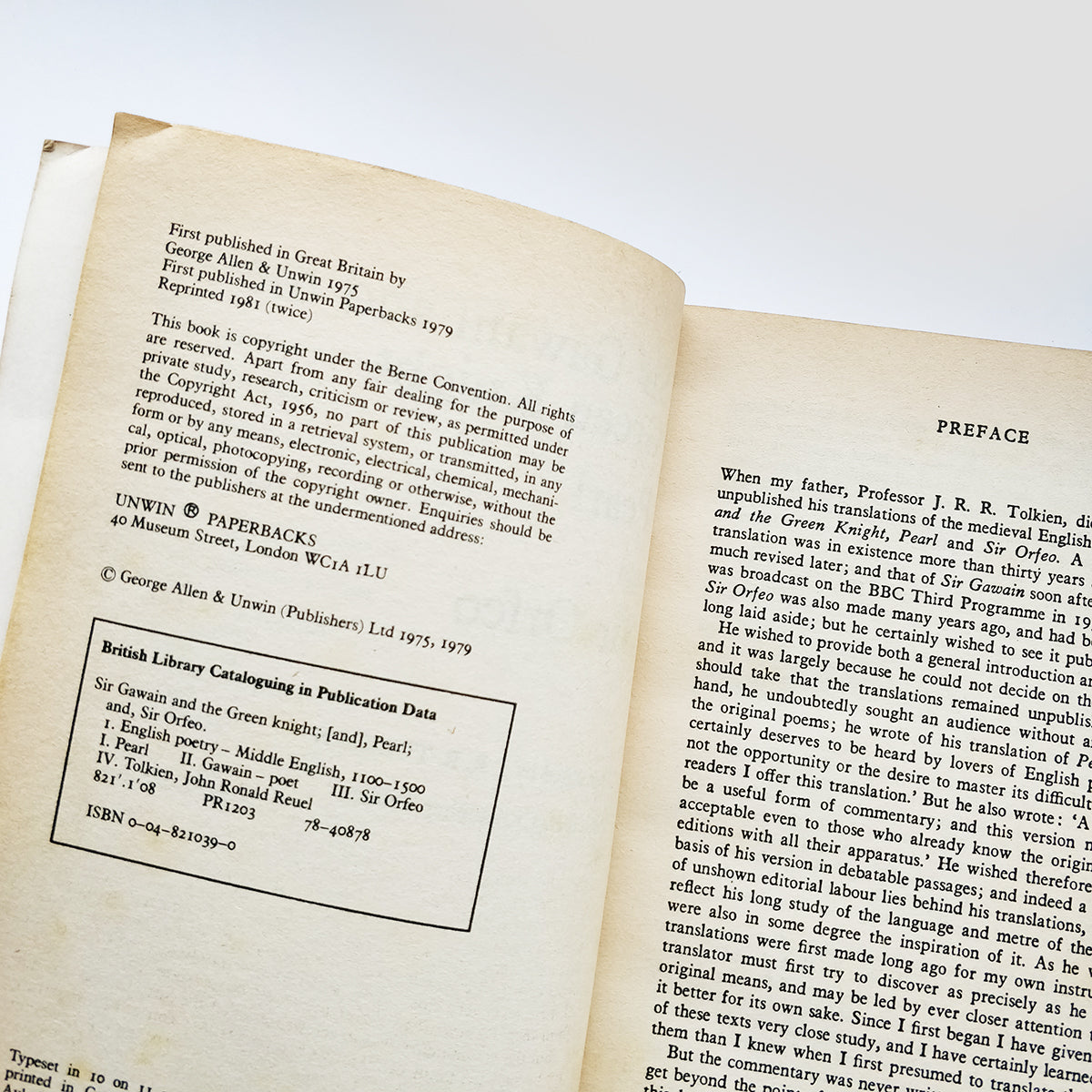 J R R Tolkien - Sir Gawain and the Green Knight, Pearl and Sir Orfeo